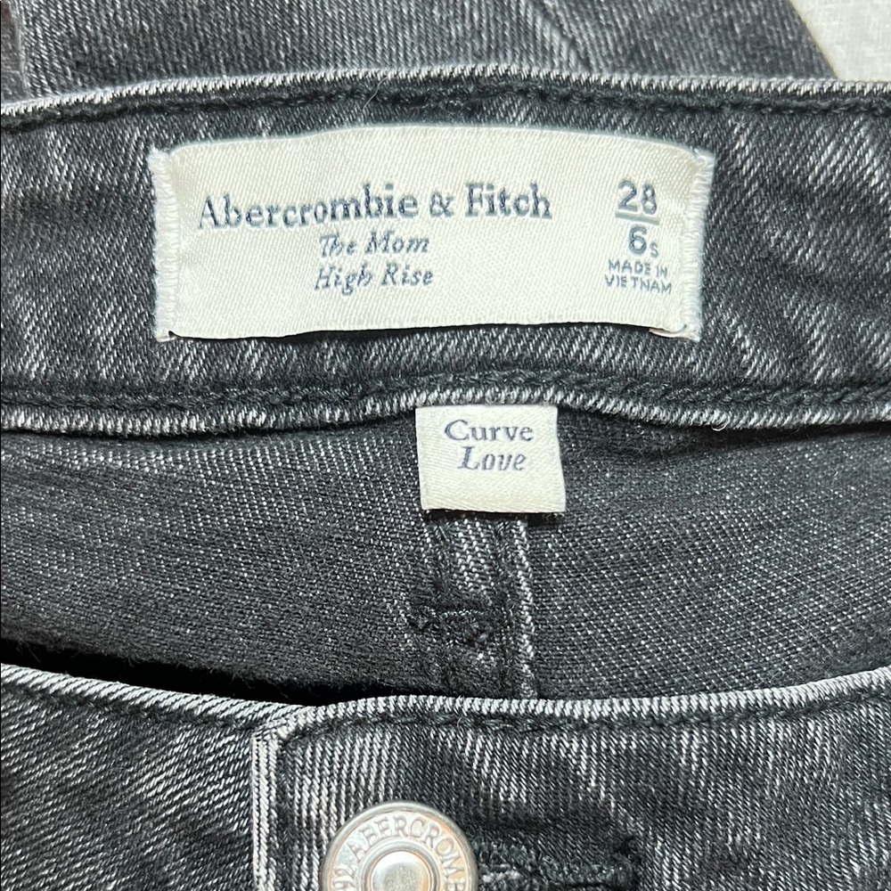 Abercrombie & Fitch Women's High Rise Mom Jeans - Black